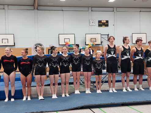 Liga in Brauweiler Aufstellung der Sportler beim Letzjährigen Liga wettkampf